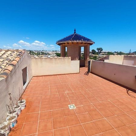 شقة أوريويلا  في Apartamento En La Zenia المظهر الخارجي الصورة