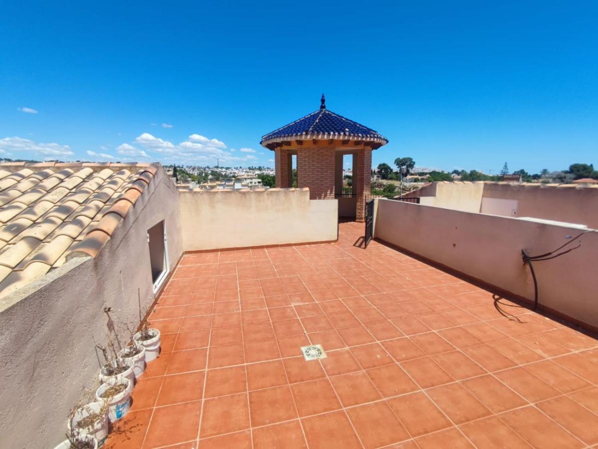 شقة أوريويلا  في Apartamento En La Zenia المظهر الخارجي الصورة