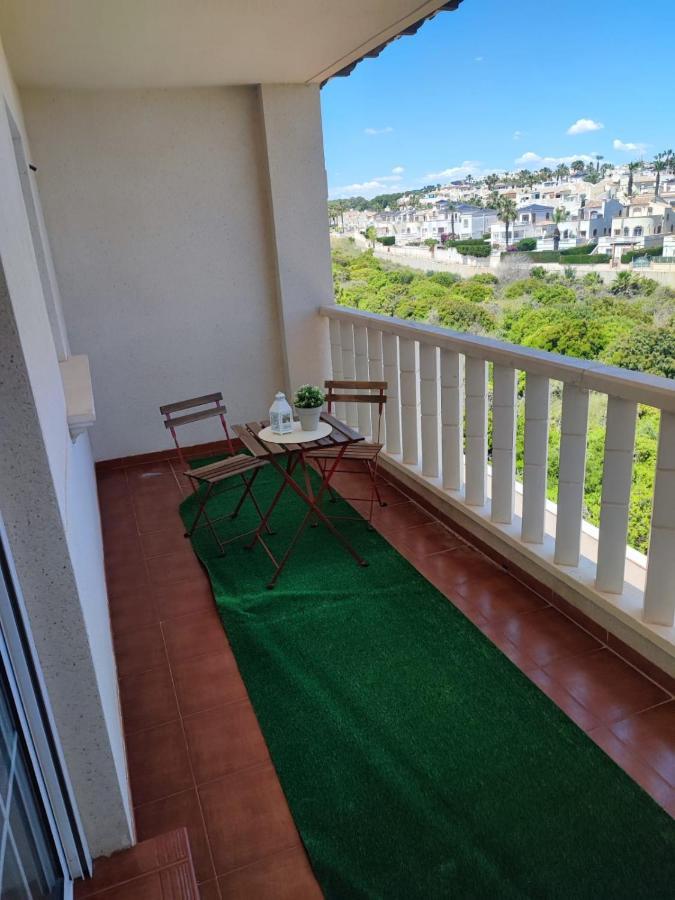 شقة أوريويلا  في Apartamento En La Zenia المظهر الخارجي الصورة